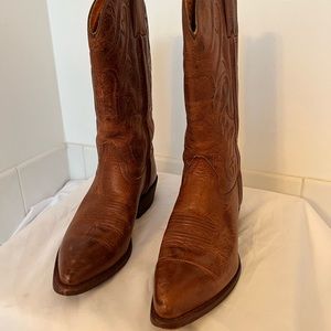 Frye Pull On Boots 7.5